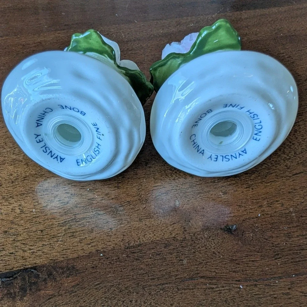Vtg Aynsley Small Salt & Pepper‎ Shakers Pink Floral Bone China English Cottage